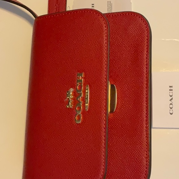 Authentic Coach Red Shoulder/Crossbody Bag - Picture 9 of 16